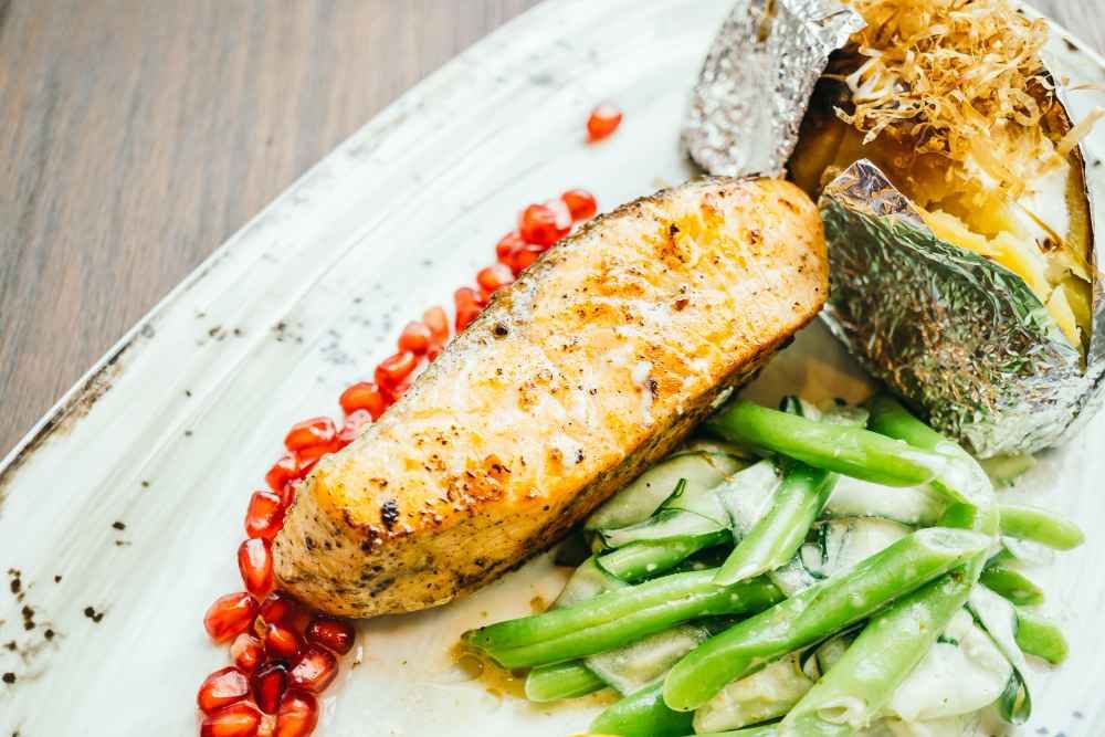 Baked Salmon with Roasted Vegetables