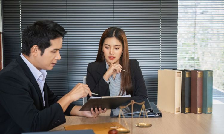 What are the Construction Legal Issues To Know Before You Build a House?