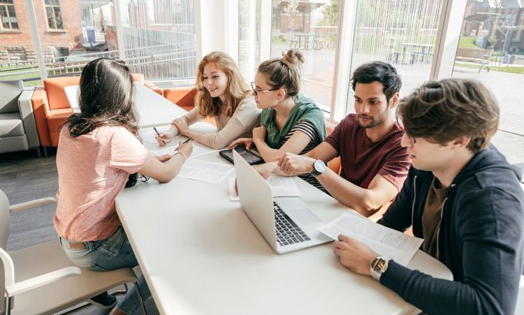 What are the Benefits of Student Marketplace Enrichment Programs? 