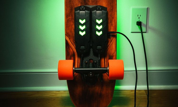 How Do Electric Skateboards Work?