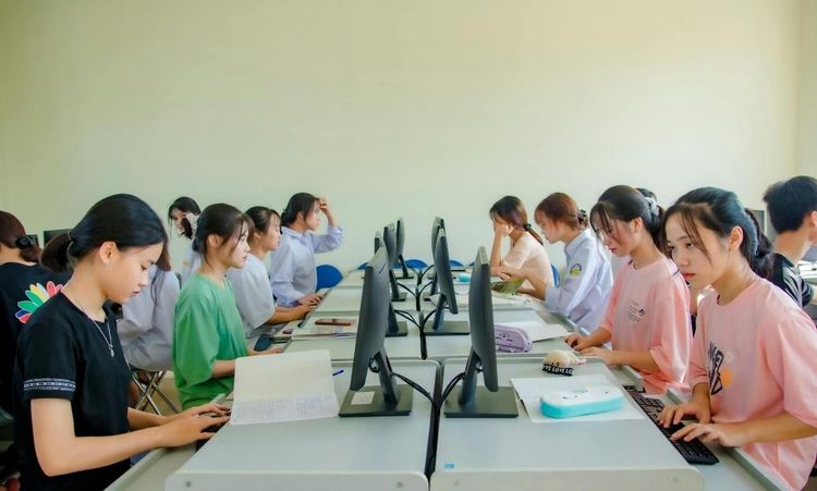 5 Best Ways to Keep Computer Applications Students Engaged