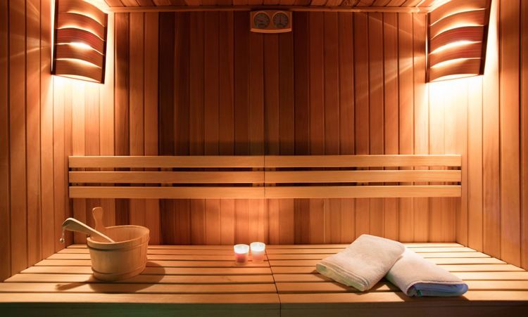 Barrel Sauna vs Square Sauna: Which One Should You Choose?